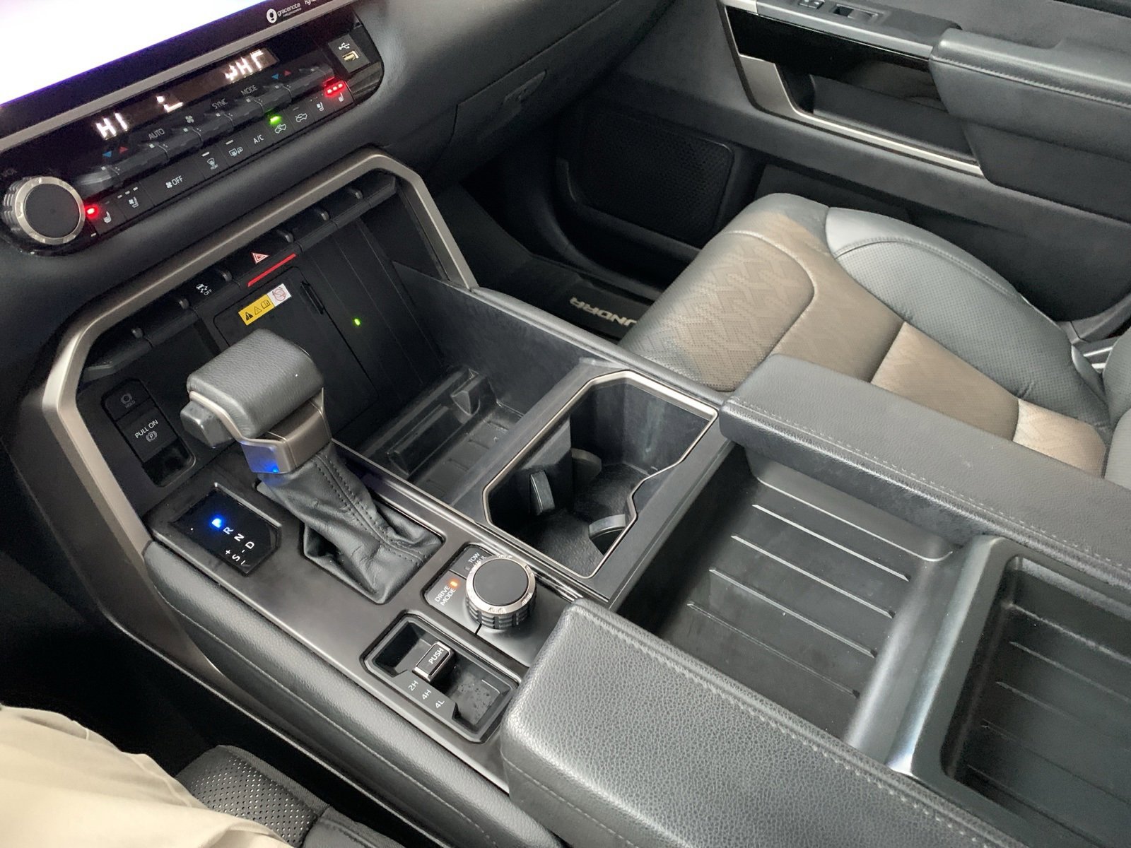 Used 2023 Toyota Tundra Limited image 30