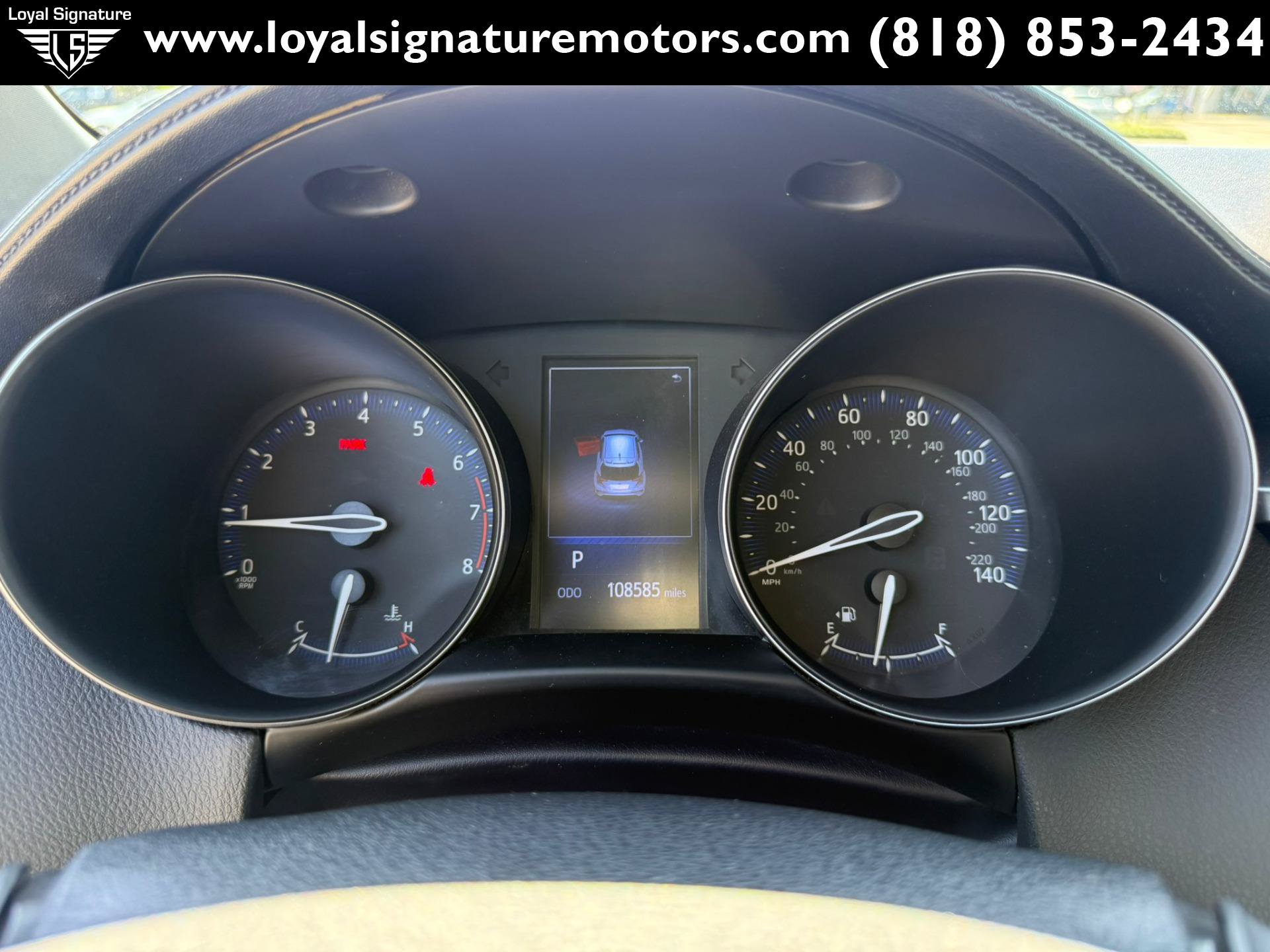 Used 2018 Toyota C-HR XLE FWD image 19