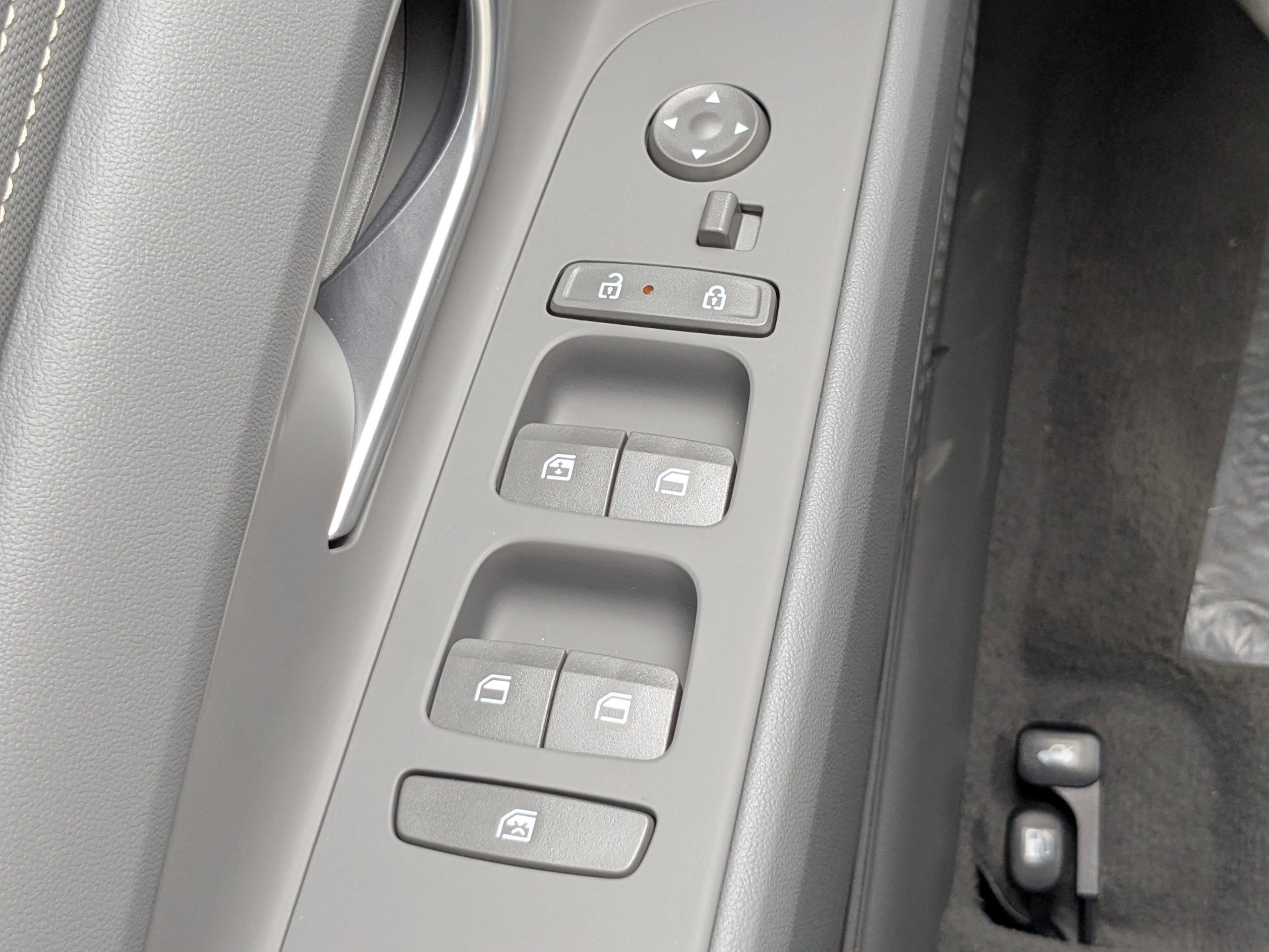 New 2025 Hyundai Elantra SEL image 22