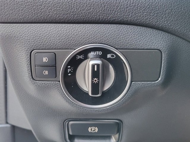 Used 2020 Mercedes-Benz GLA 250 4MATIC image 27