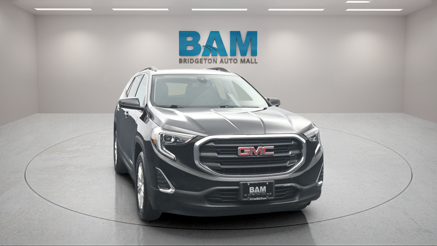 Used 2020 GMC Terrain SLE w/ Driver Convenience Package AWD/4WD image 2