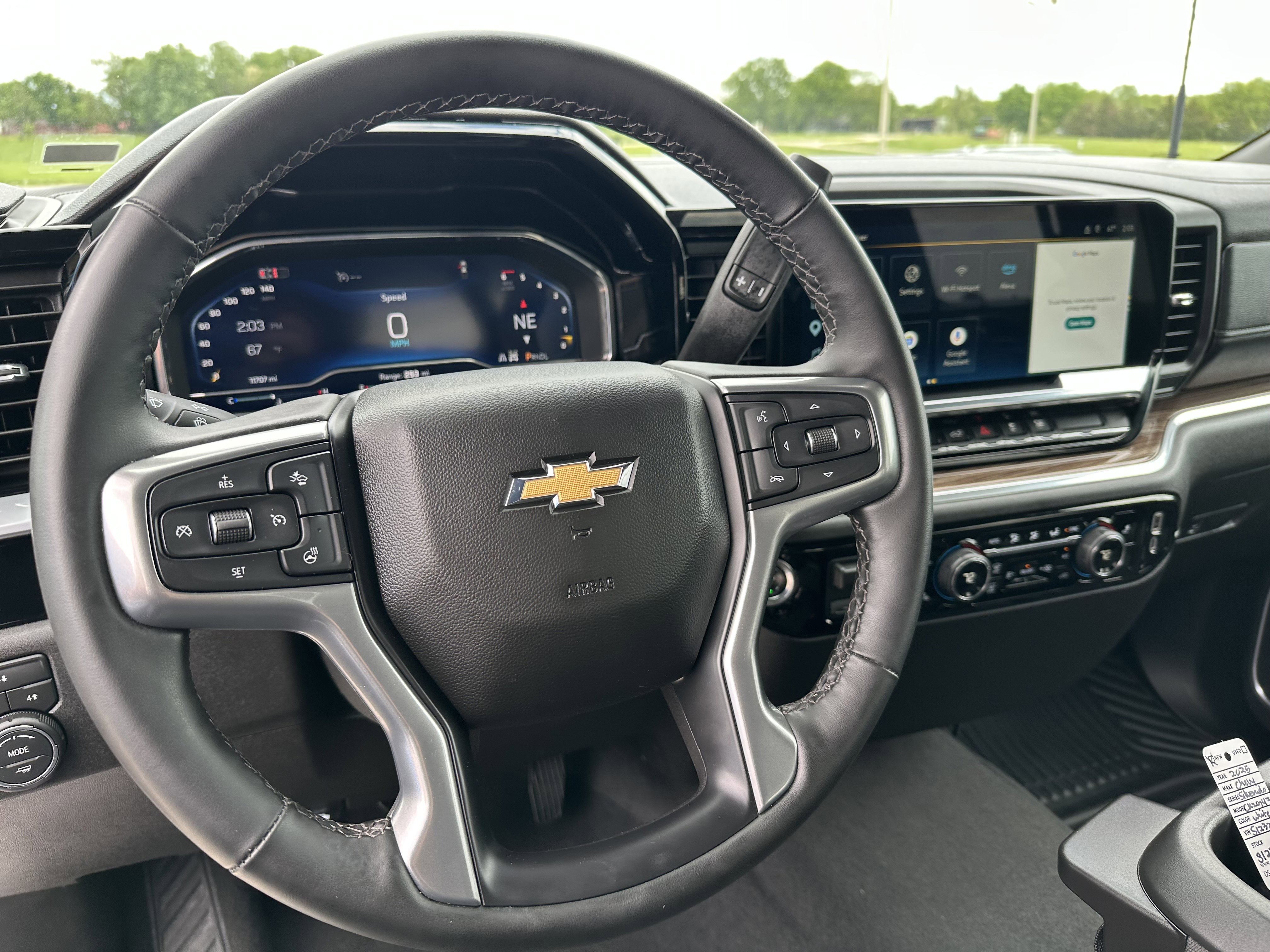 Used 2025 Chevrolet Silverado 2500 LT w/ Convenience Package AWD/4WD image 16