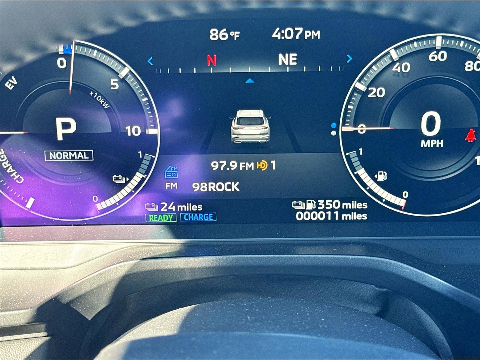 New 2025 Mitsubishi Outlander SEL image 12
