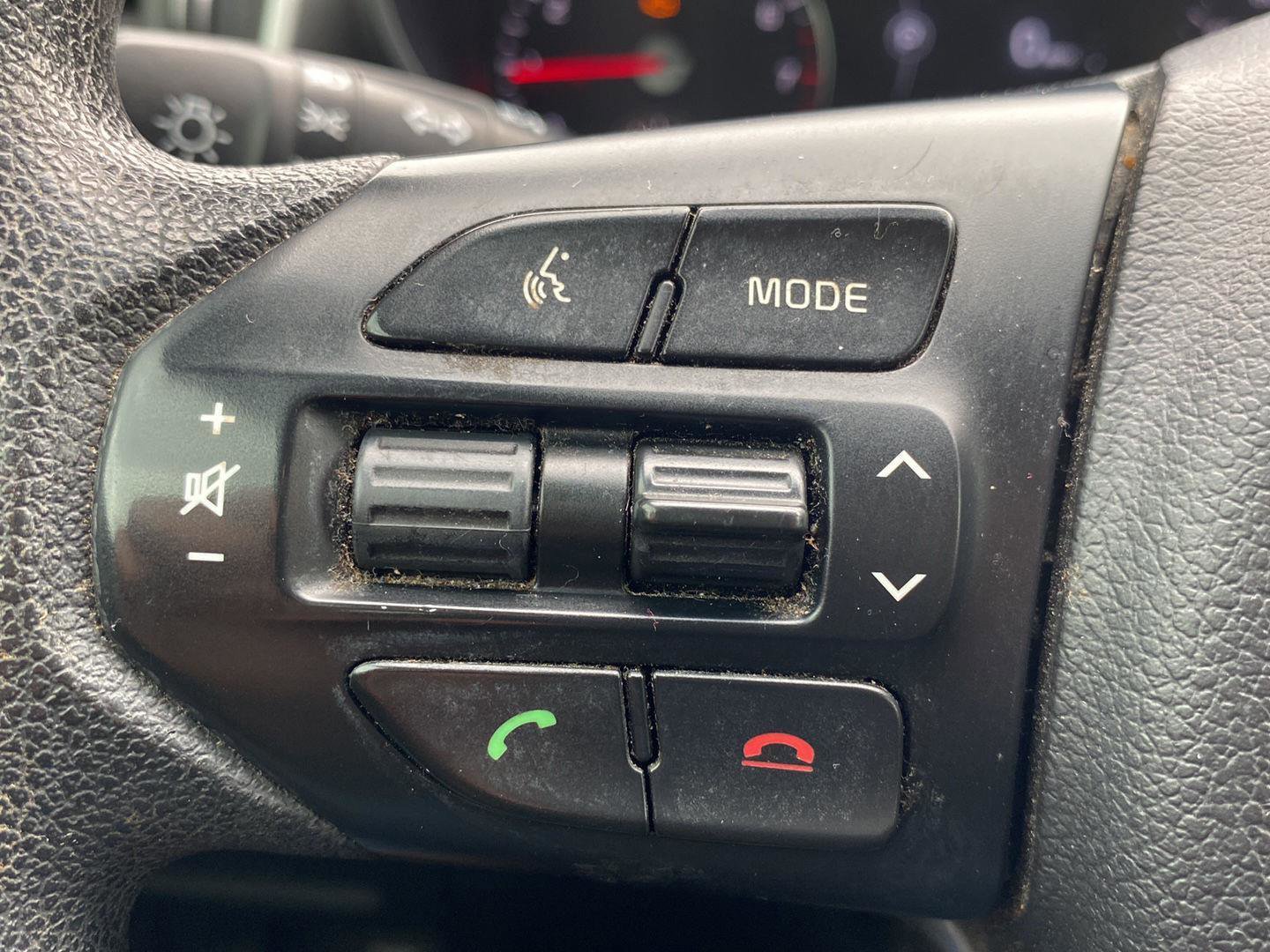 Used 2018 Kia Sorento L FWD image 17