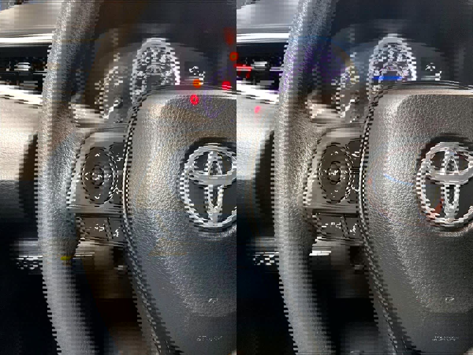 Used 2022 Toyota Corolla LE FWD image 22