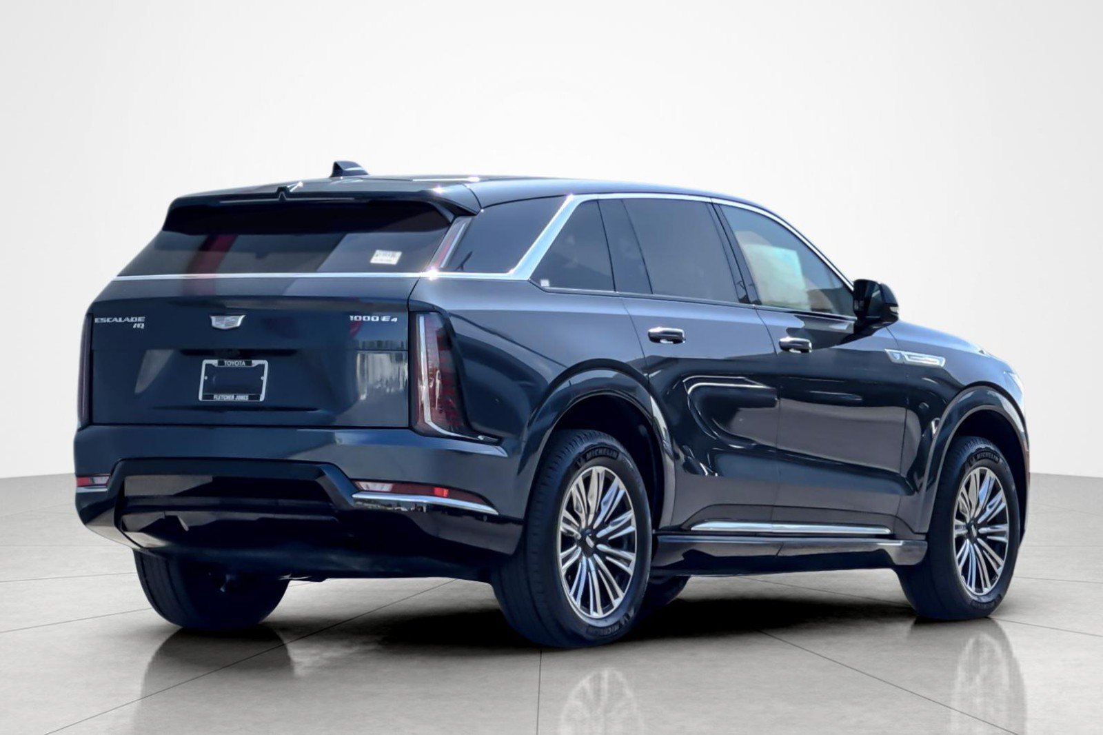Used 2026 Cadillac Escalade IQ Luxury 1 AWD/4WD image 5