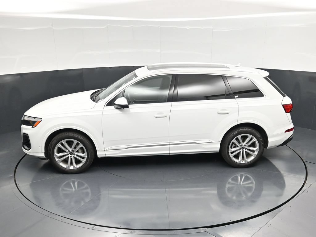 Used 2025 Audi Q7 3.0T Premium Plus AWD/4WD image 48