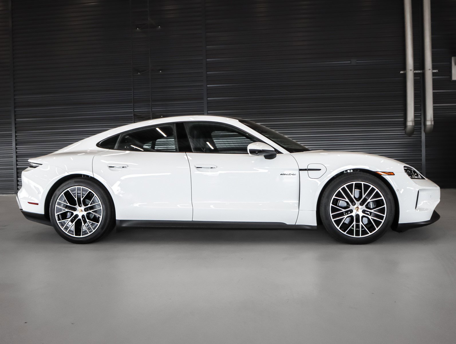 New 2026 Porsche Taycan image 11