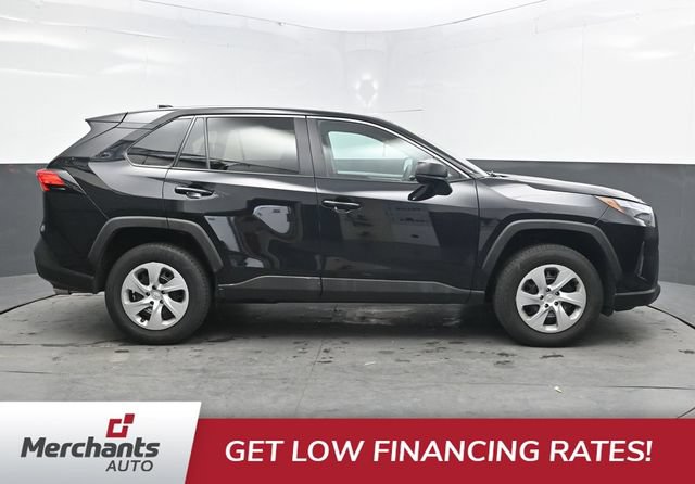 Used 2024 Toyota RAV4 LE AWD/4WD image 9