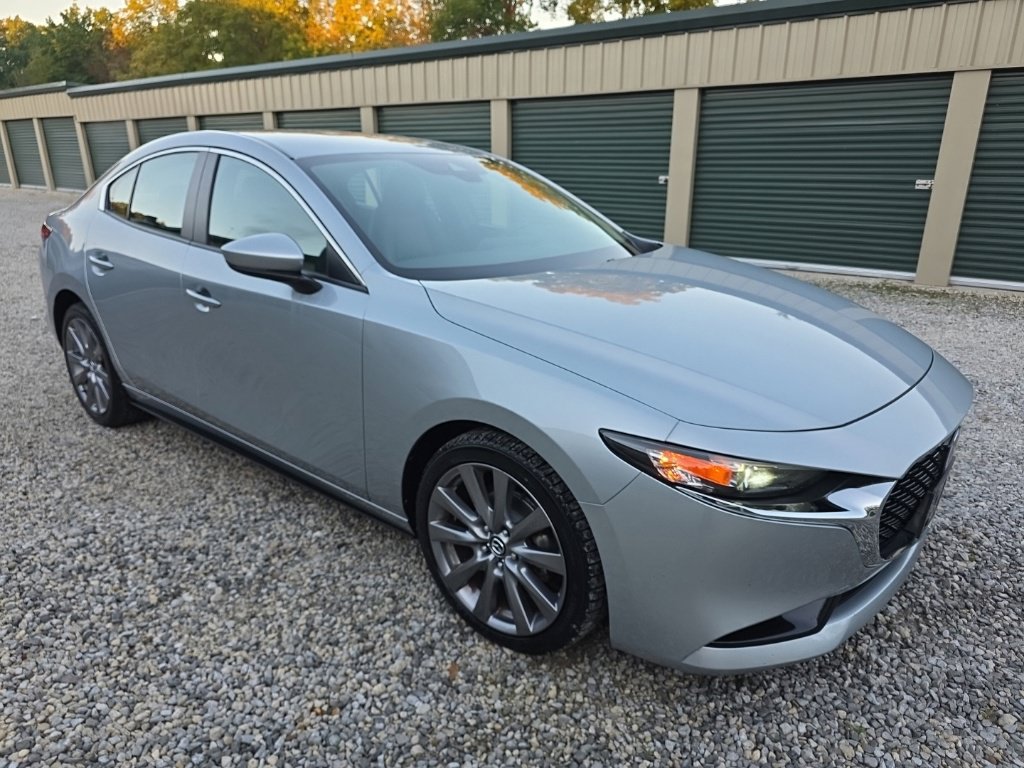 Used 2019 MAZDA MAZDA3 Sedan w/ Preferred Package FWD image 8