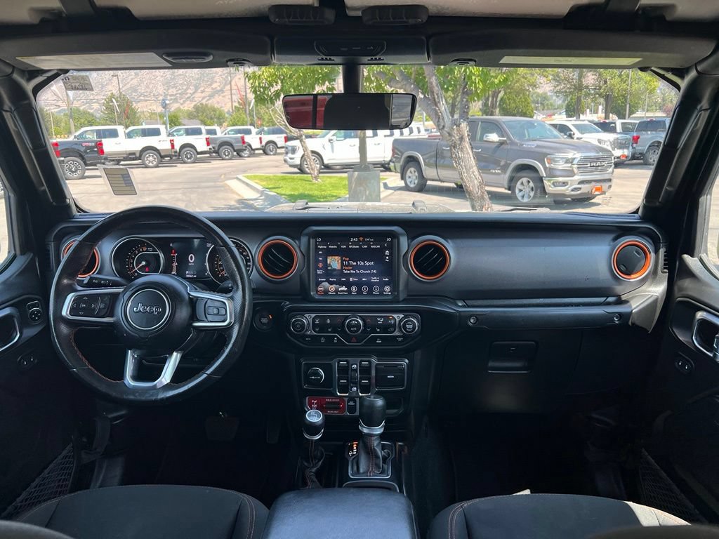 Used 2023 Jeep Gladiator Mojave w/ Cold Weather Group AWD/4WD image 21