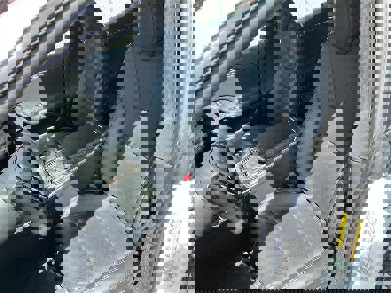 Used 2022 Tesla Model S Plaid image 17