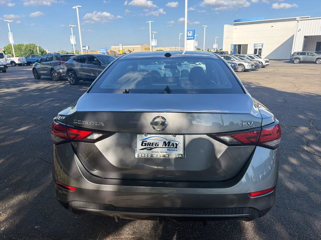 Used 2023 Nissan Sentra SV image 4