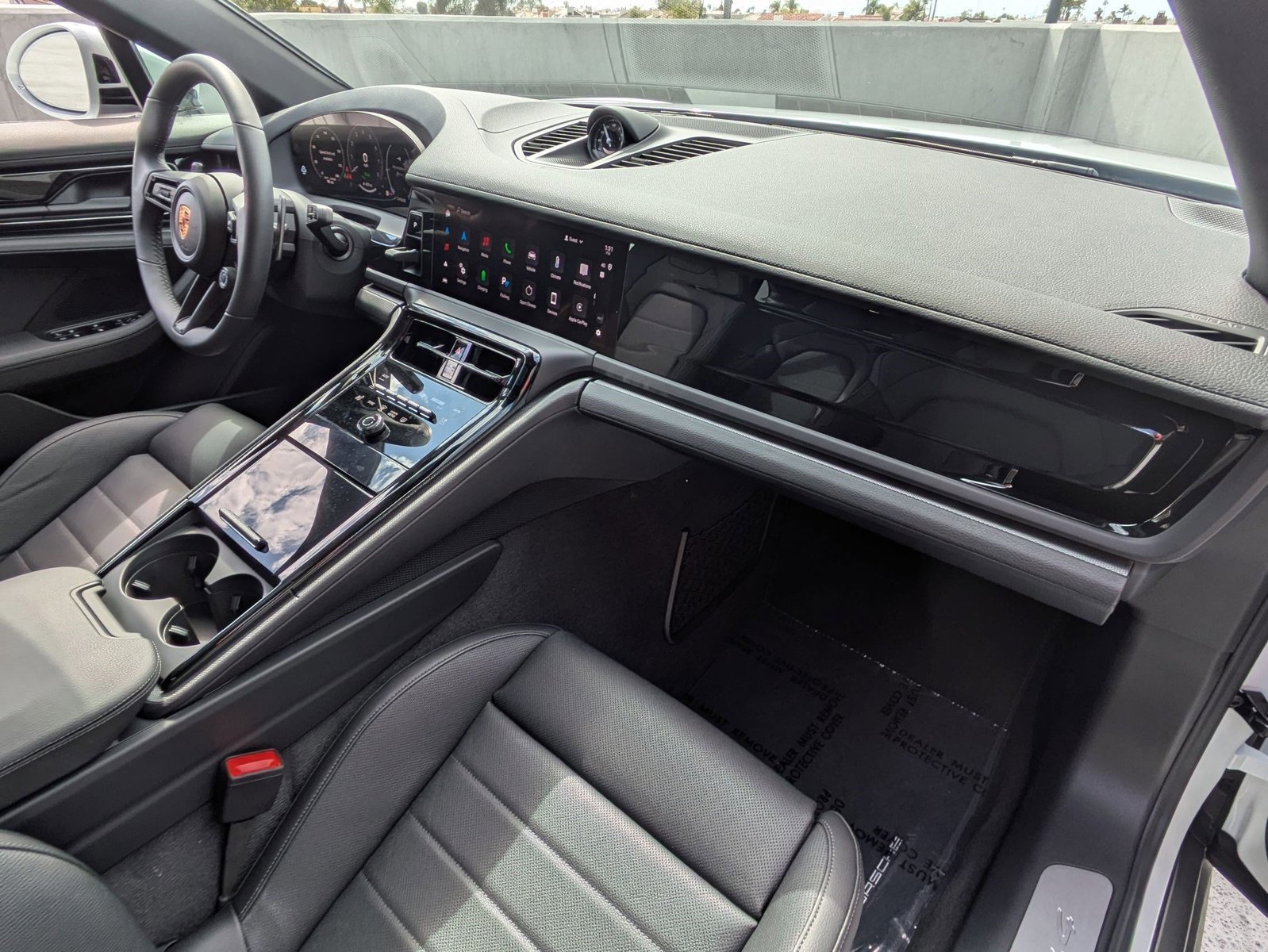 New 2025 Porsche Panamera 4 image 26