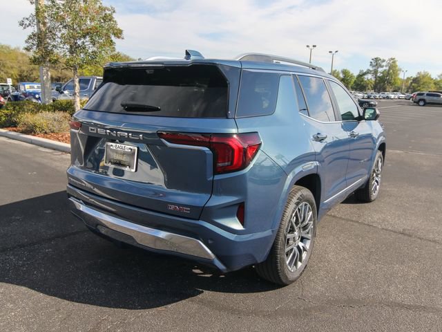 Used 2026 GMC Terrain Denali image 9