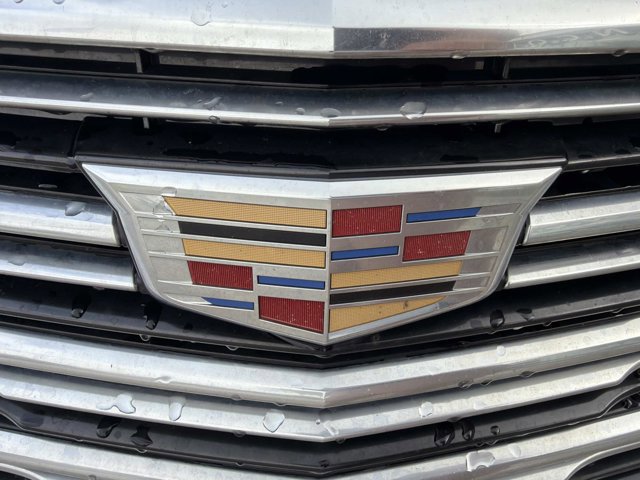 Used 2019 Cadillac XT5 FWD image 8