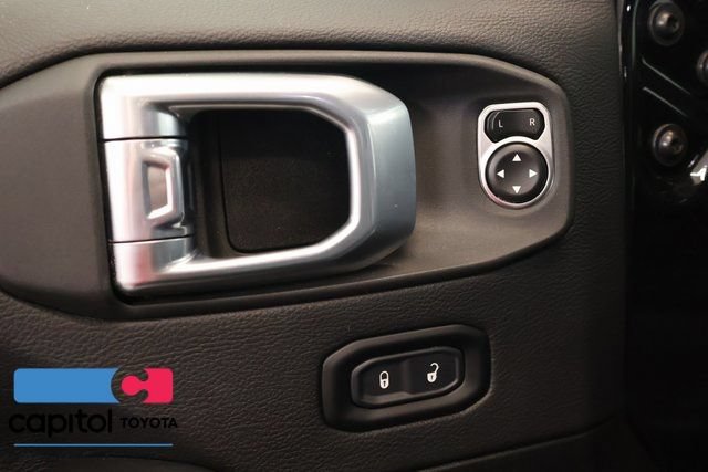 Used 2024 Jeep Gladiator Sport w/ Premium Package AWD/4WD image 10