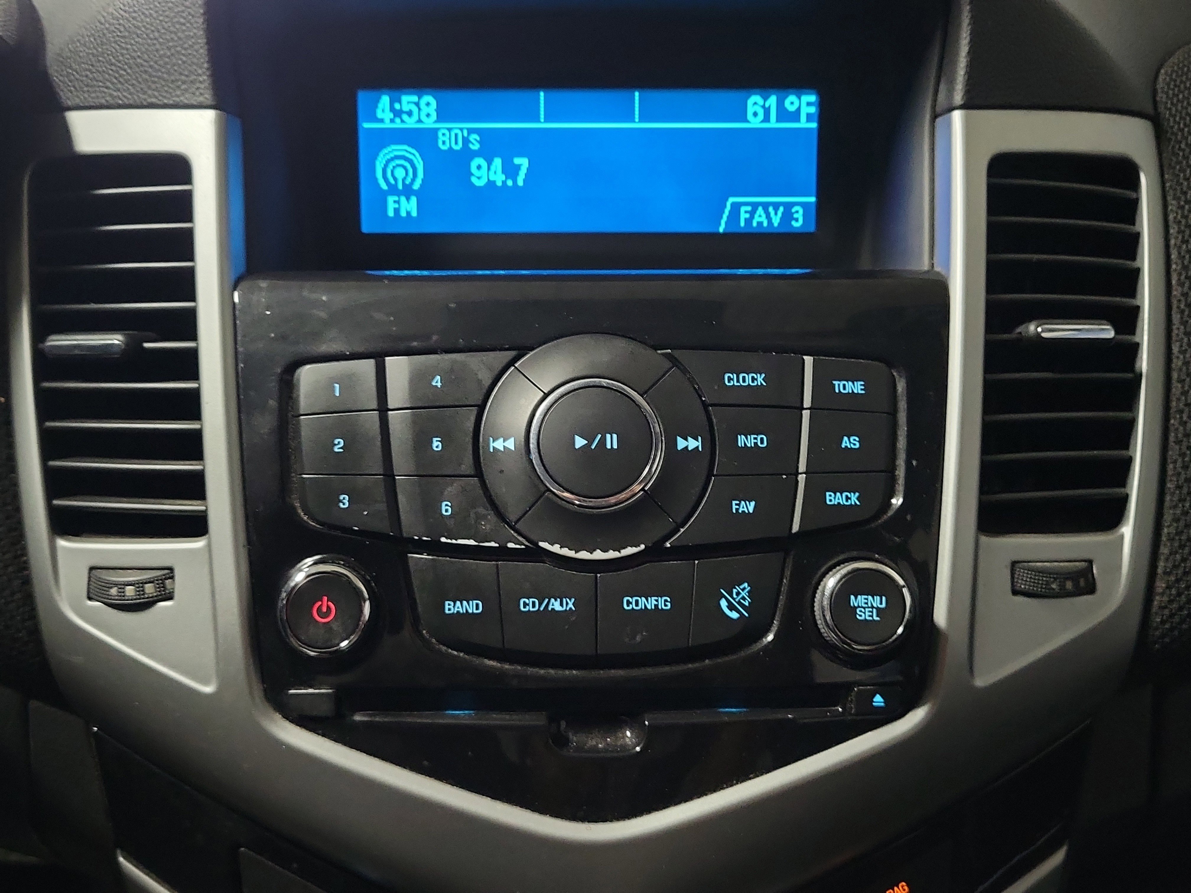 Used 2016 Chevrolet Cruze LT image 28