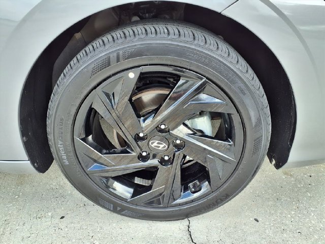 Used 2026 Hyundai Elantra Sport FWD image 10