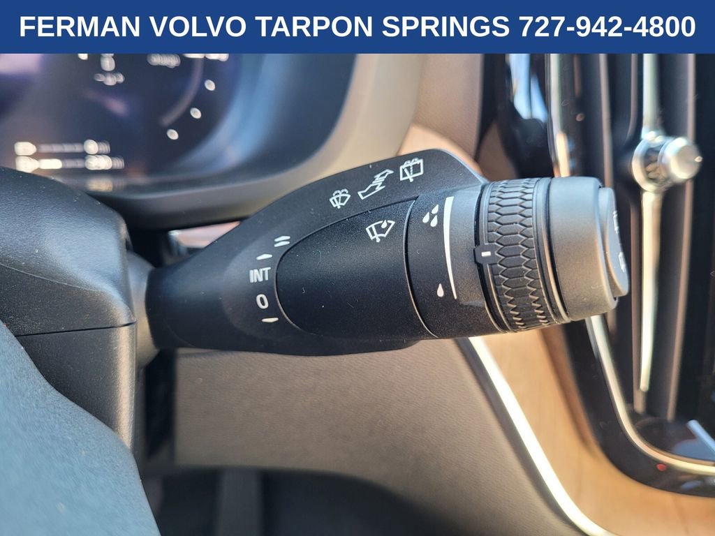 New 2026 Volvo XC60 T8 Core image 31