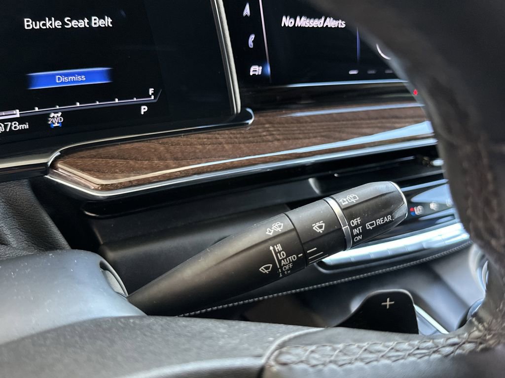 Used 2022 Cadillac Escalade ESV Sport Platinum w/ LPO, ONYX Package AWD/4WD image 21