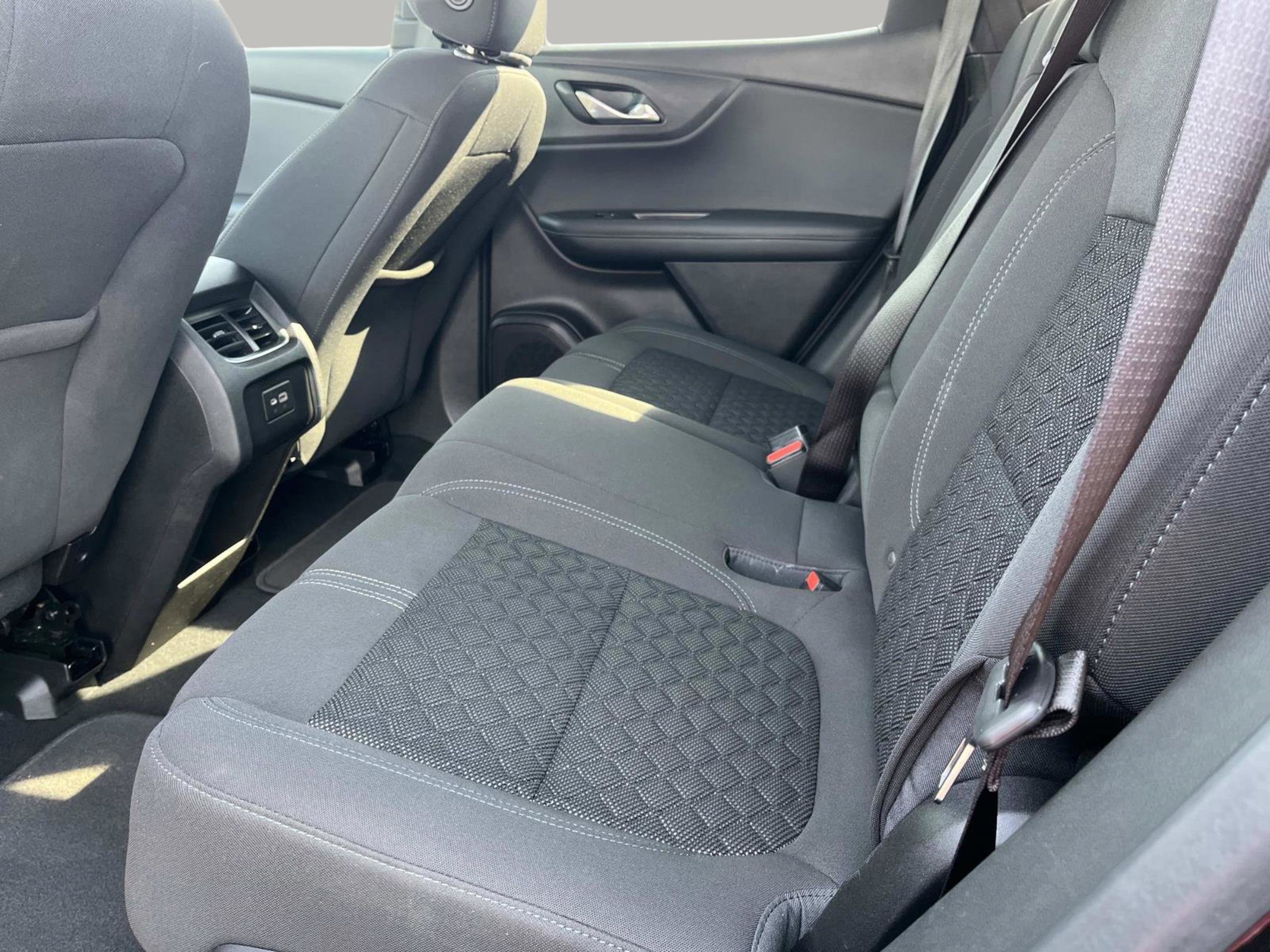 Used 2021 Chevrolet Blazer LT image 17