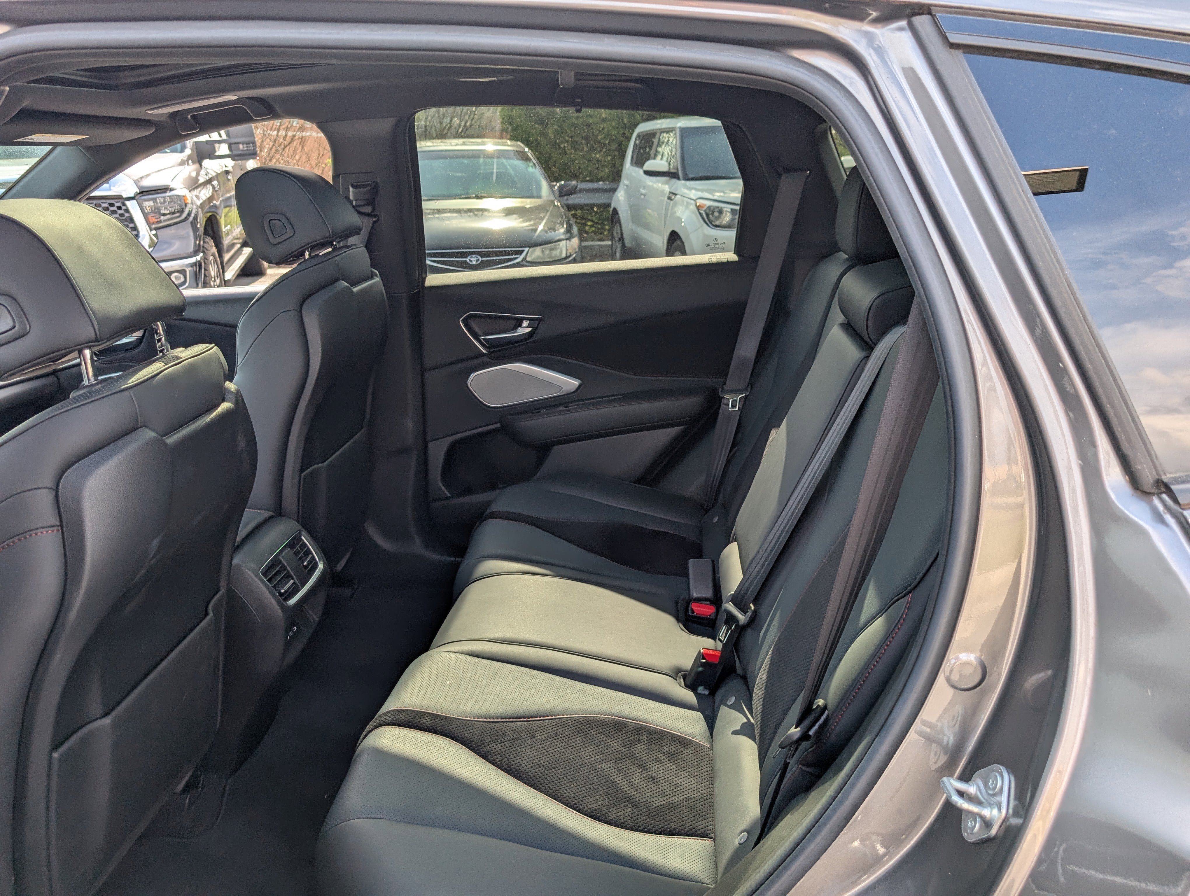 Used 2023 Acura RDX A-Spec image 15