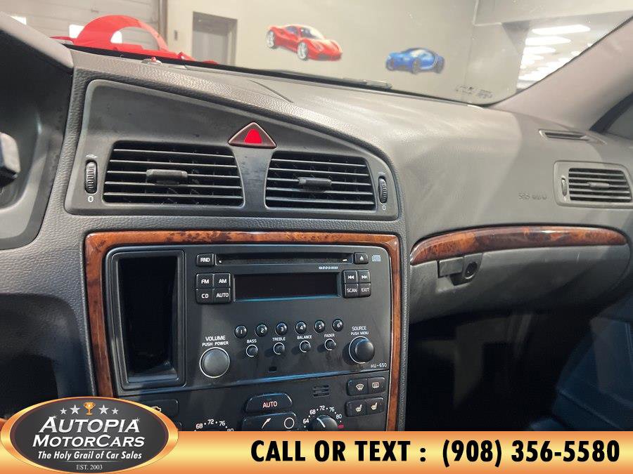 Used 2005 Volvo XC70 image 23