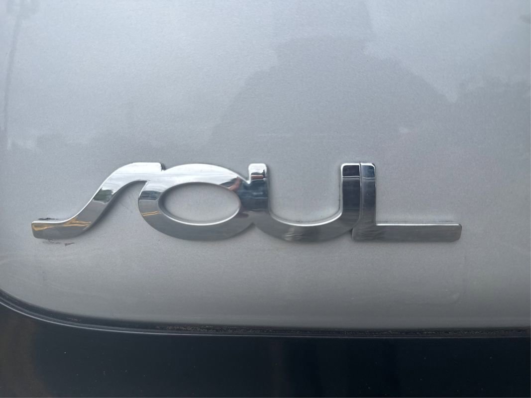 Used 2017 Kia Soul image 31