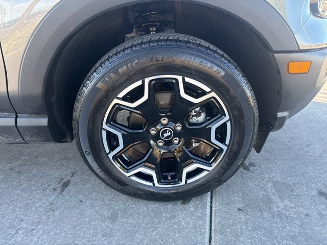 Used 2025 Ford Bronco Sport Outer Banks AWD/4WD image 12