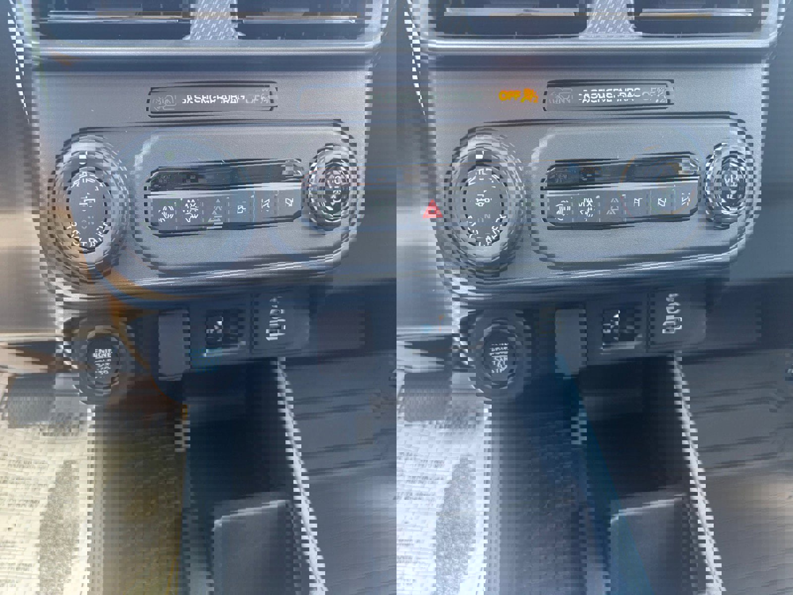 New 2025 Ford Maverick Lobo image 51