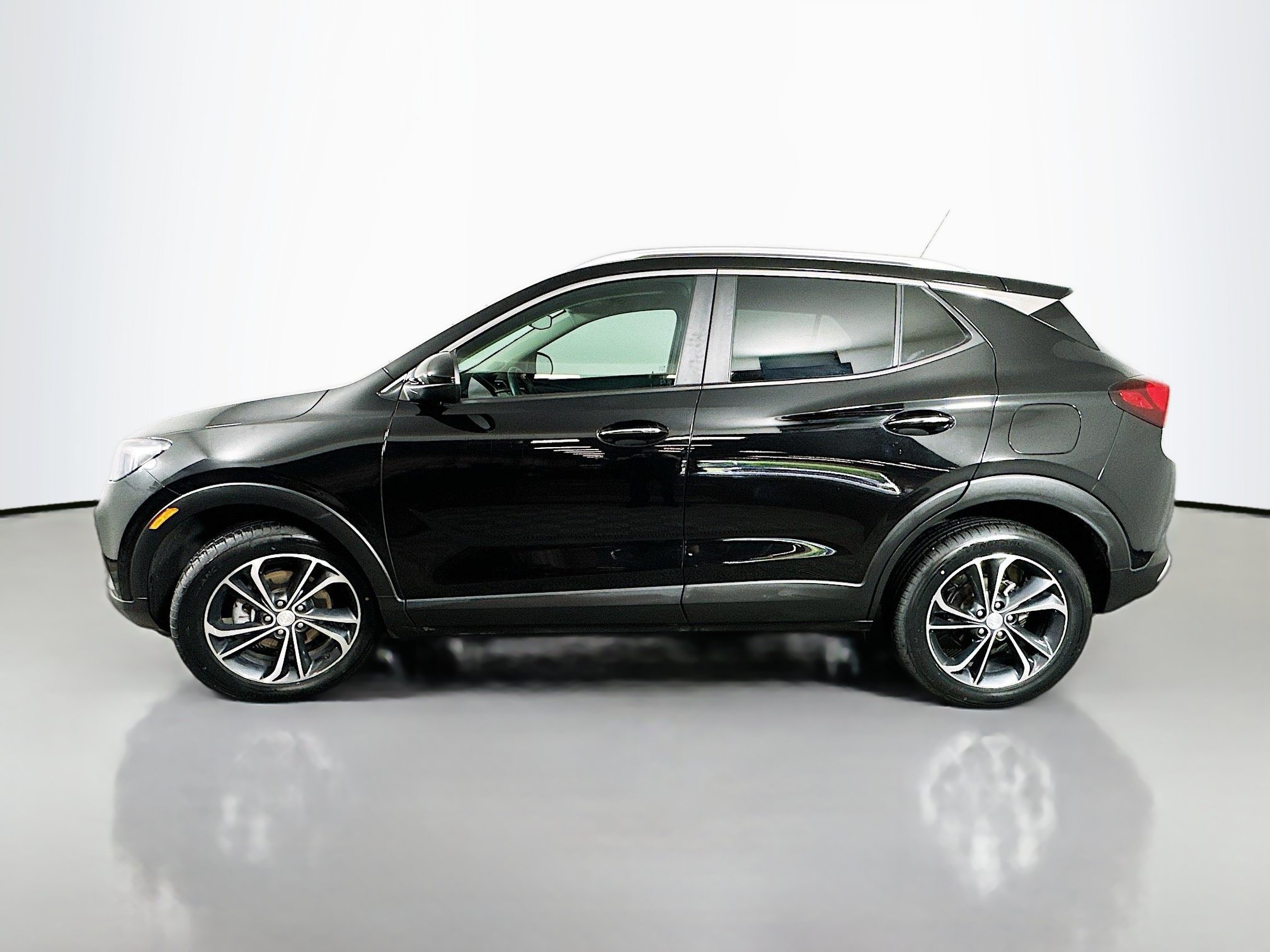 Used 2021 Buick Encore GX Select FWD image 4