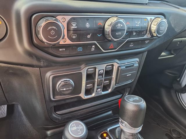 Used 2023 Jeep Wrangler Unlimited w/ Cold Weather Group AWD/4WD image 15