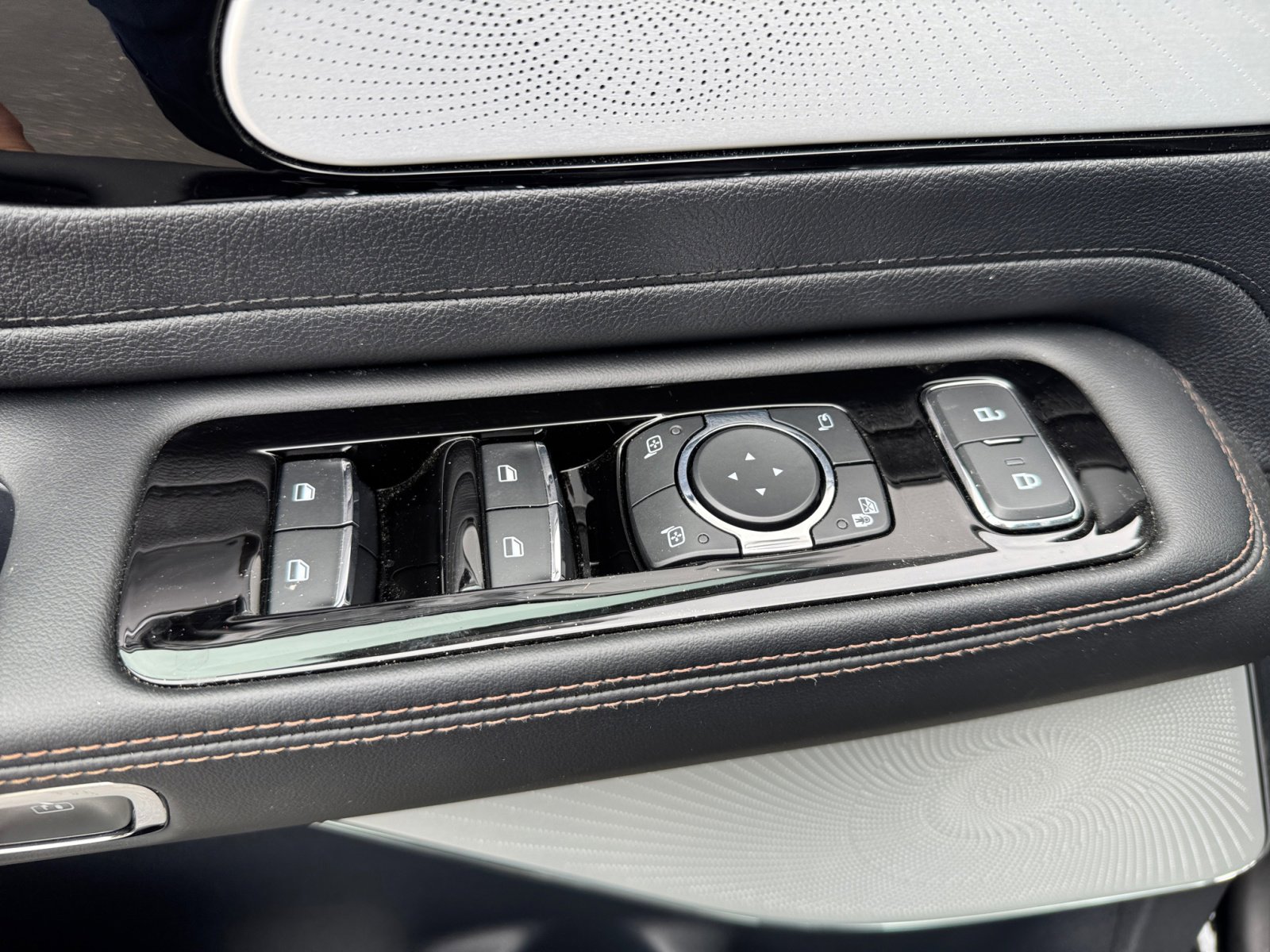 New 2025 Lincoln Aviator Reserve w/ Equipment Group 201A image 19