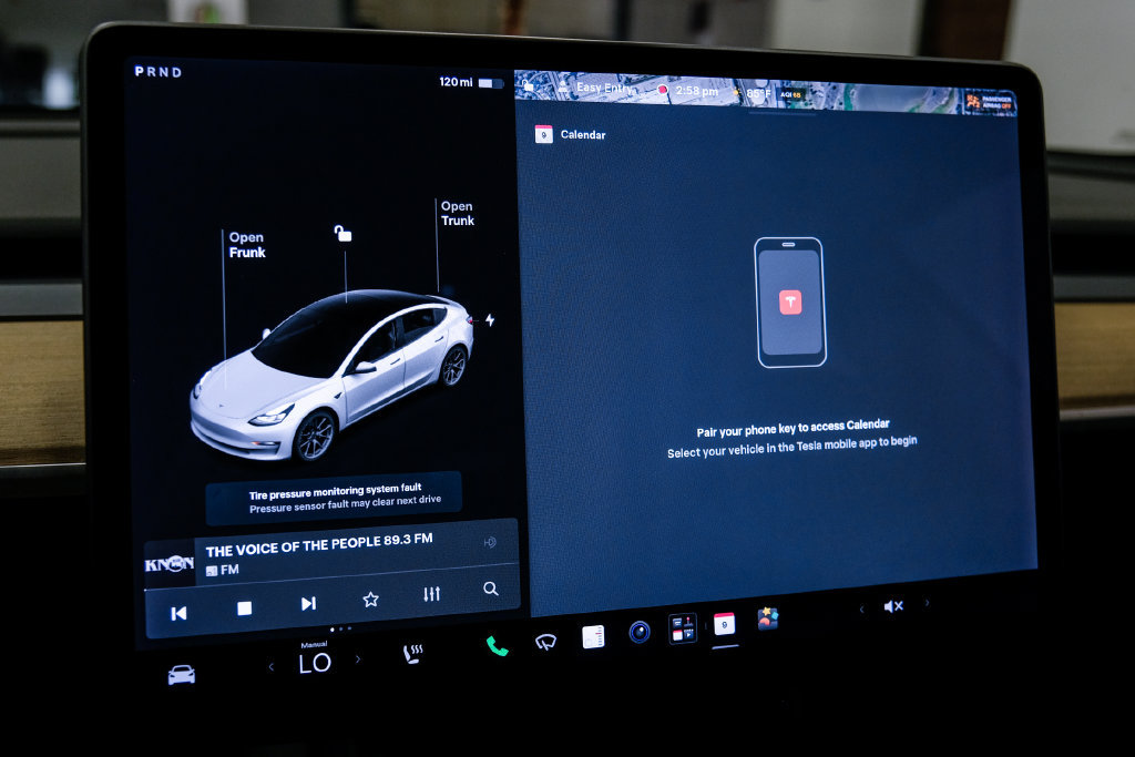 Used 2021 Tesla Model 3 Standard Range Plus RWD image 34