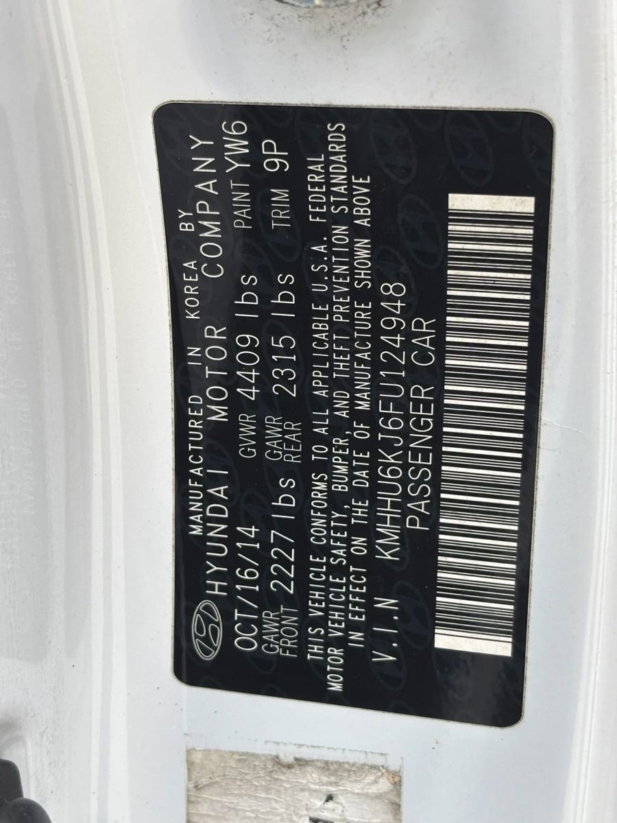 Used 2015 Hyundai Genesis 3.8 RWD image 25