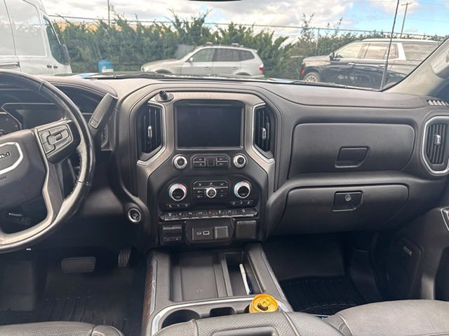 Used 2020 GMC Sierra 2500 Denali w/ Gooseneck/5TH Wheel Package AWD/4WD image 21