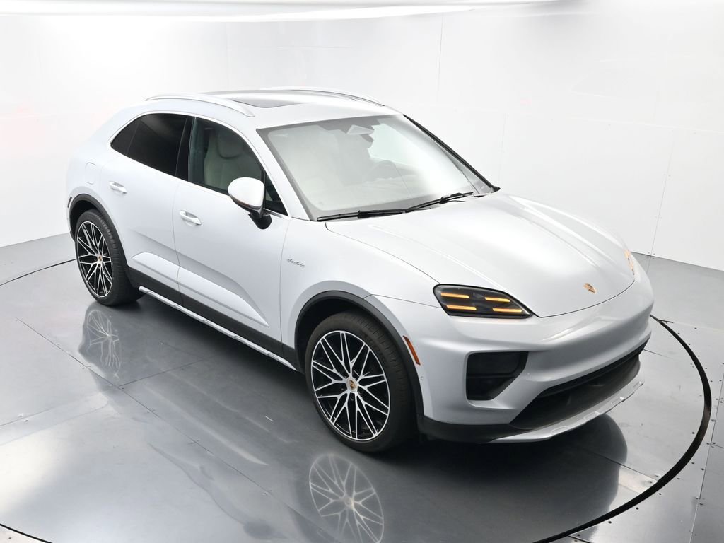 Certified 2024 Porsche Macan 4 Electric image 40