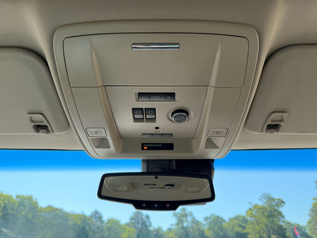 Used 2017 Chevrolet Suburban Premier RWD image 14