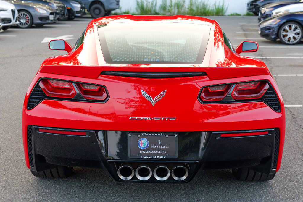 Used 2016 Chevrolet Corvette Stingray Coupe RWD image 6