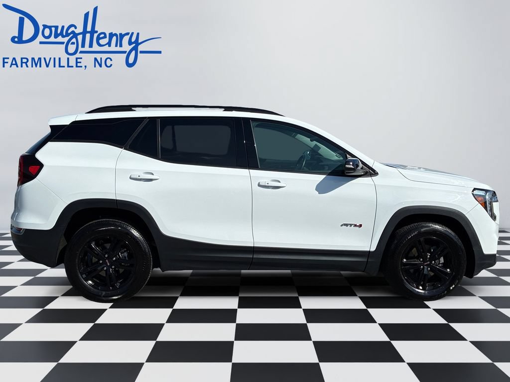 Used 2023 GMC Terrain AT4 AWD/4WD image 6