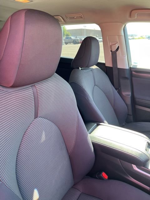 Used 2023 Toyota Highlander L FWD image 12