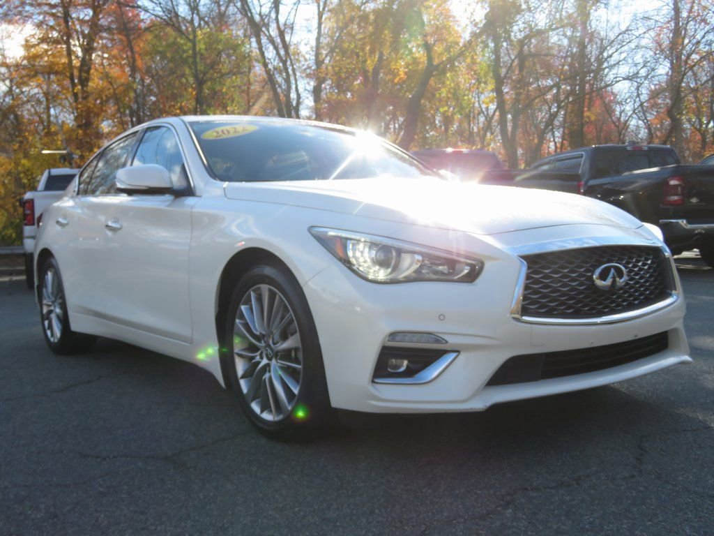 Used 2022 INFINITI Q50 Luxe w/ Cargo Package image 4
