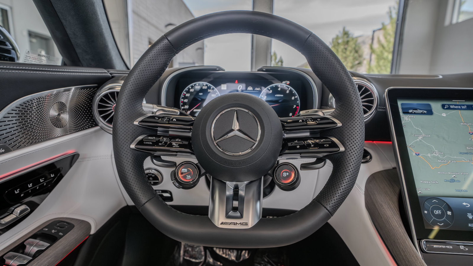 Used 2026 Mercedes-Benz SL 63 AMG 4MATIC image 10
