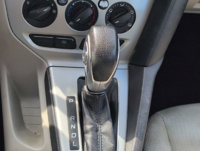 Used 2014 Ford Focus SE FWD image 20