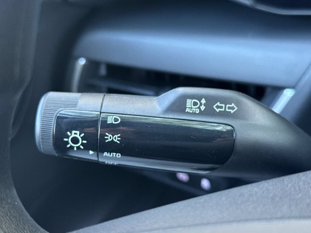 Used 2025 Kia K4 FWD image 30