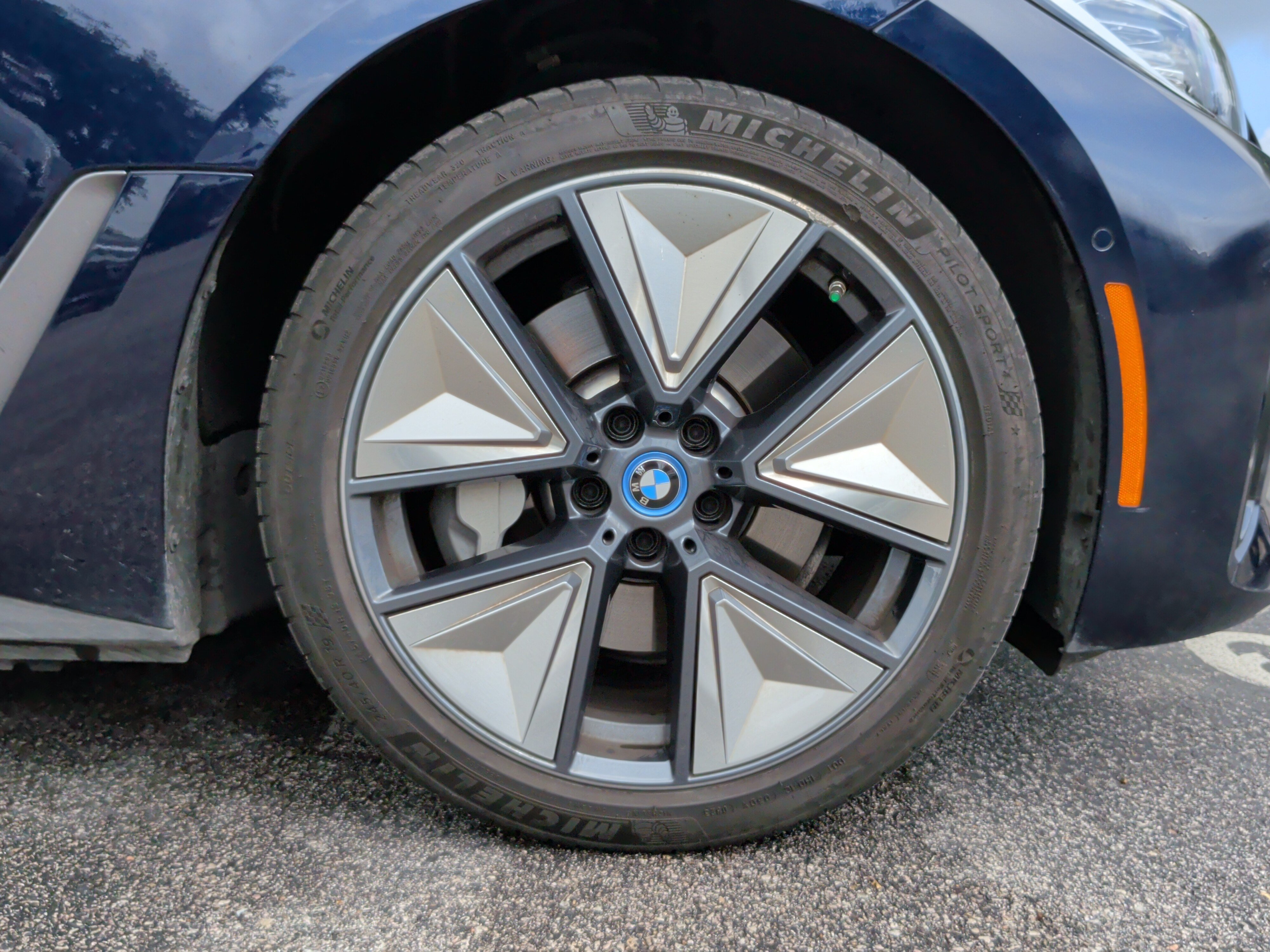 Certified 2023 BMW i4 eDrive35 RWD image 15