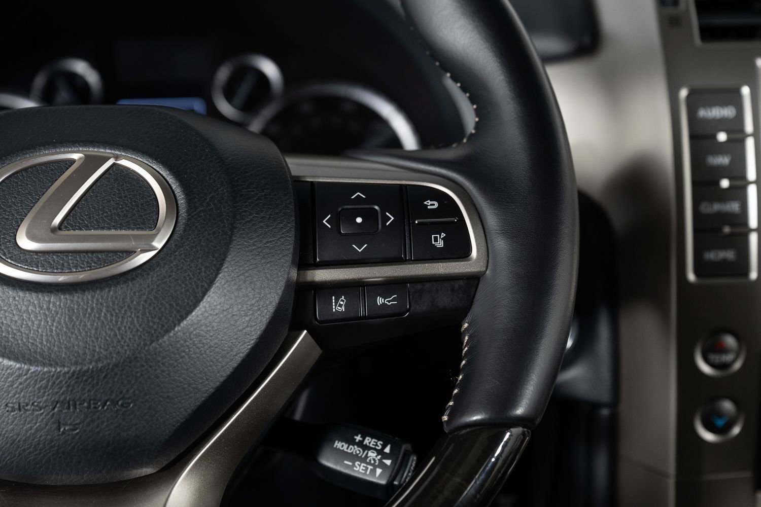 Used 2021 Lexus GX 460 Premium w/ Premium Package image 34