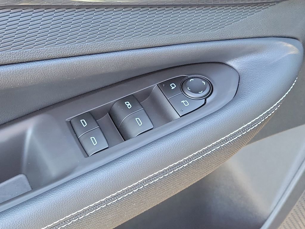 Used 2026 Chevrolet Blazer EV LT FWD image 12