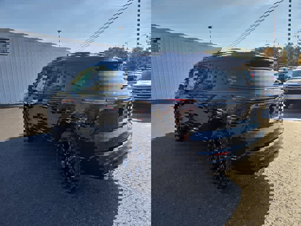 New 2026 Chevrolet Traverse RS image 5